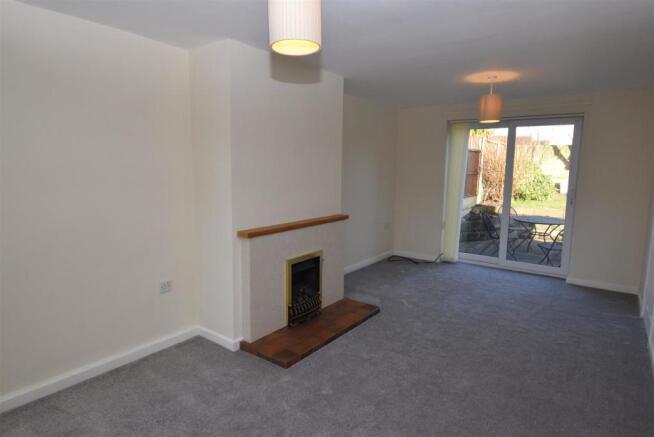 Lounge/Dining Room