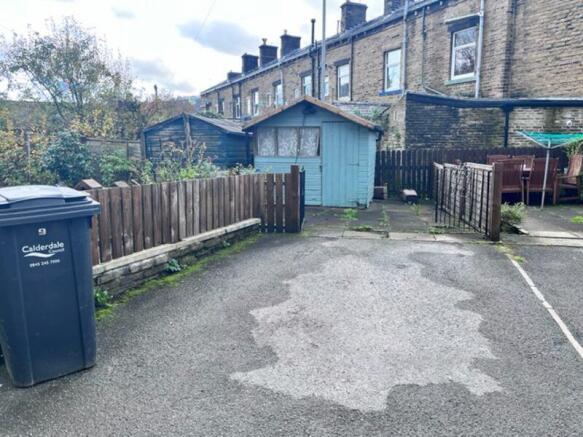 Parking/Garden Opposite