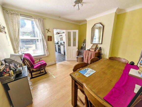 Crossfield Road, Clacton-on-sea, CO15 3QT photo 4