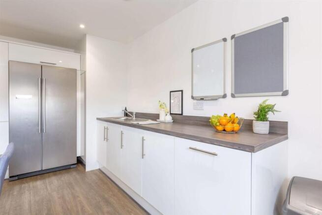1 bed Flat Share to rent Image 4