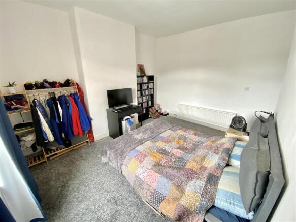 4 bed Terraced for sale Image 10