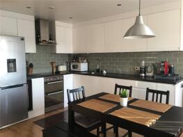 62, 3 Sherard Court, Manor Gardens, London N7 6FB