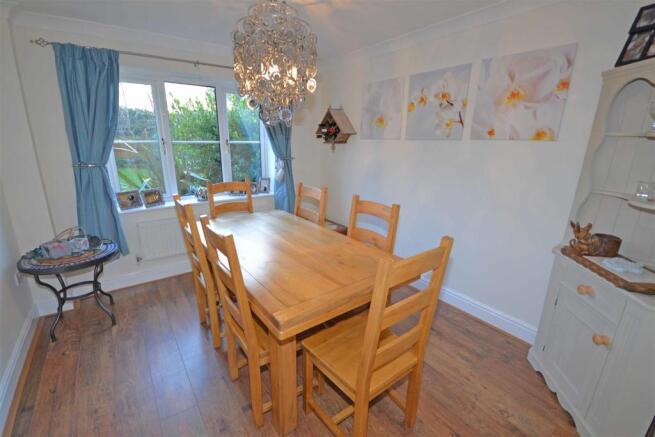 Dining Room.jpg
