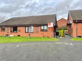 35, Churston Close, Newcastle ST5 4LP