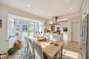 9, Brookland Rise, Golders Green, London NW11 6DN