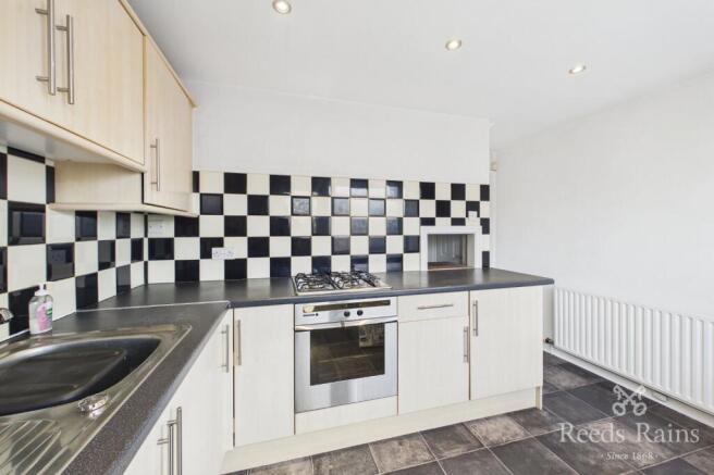 2 bed End of Terrace to rent Image 7
