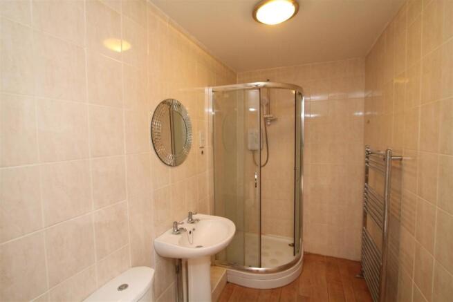 Shower Room.JPG