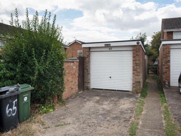 Garage & Parking
