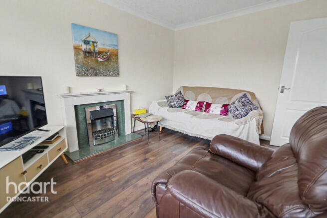 1 bed Bungalow for sale Image 2