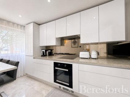 Brendans Close, Hornchurch, RM11