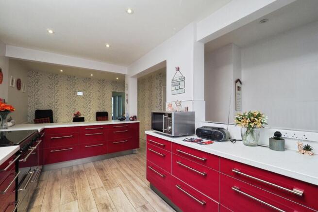 Moorsholm Drive, Wollaton, Nottingham, NG8 photo 4
