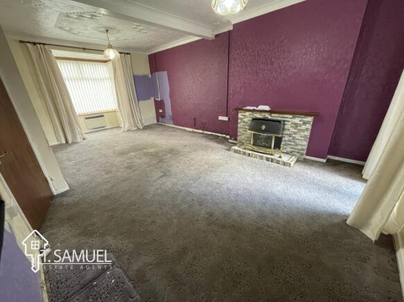 Living room b.JPG