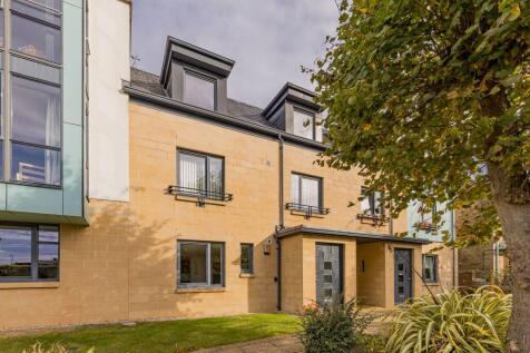 1A Traquair Park West, Edinburgh, EH12 7AN
