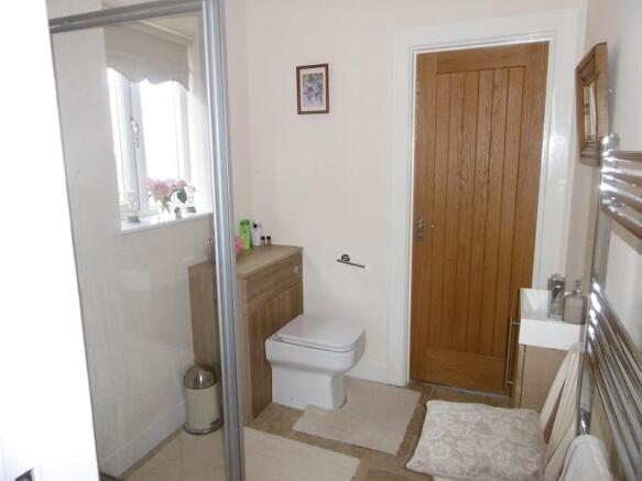 Jack & Gill Shower Room