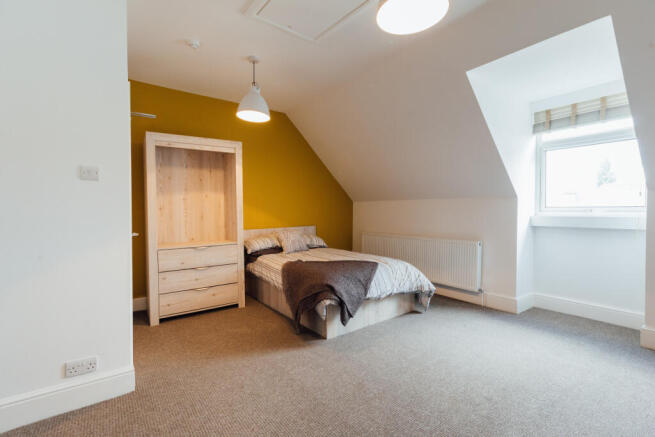 6 bed House to rent Image 12