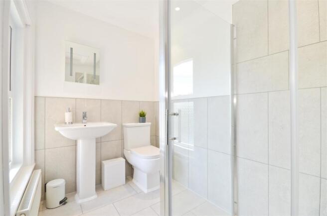 En-suite Shower Room.JPG