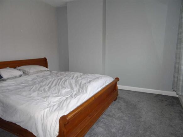 Bedroom 2 (rear)