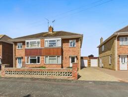 38, Edinburgh Avenue, Werrington, Peterborough PE4 6PJ
