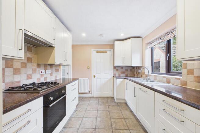 EweMove -  Spalding - Wedgewood Drive - Kitchen 