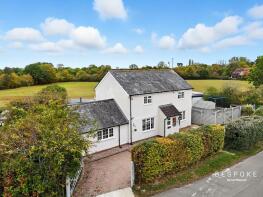 Deansfield, Crix Green, Crix Green Road, Dunmow CM6 3JT