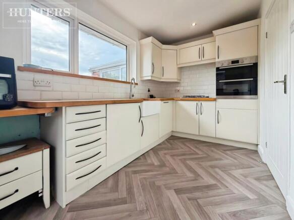 2 bed Detached Bungalow for sale Image 6