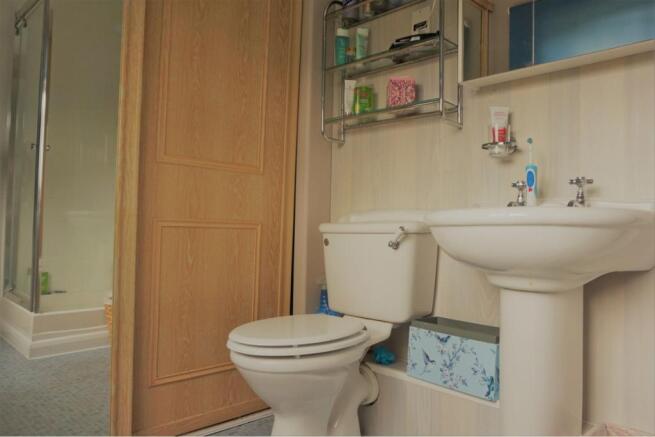 Master En-suite