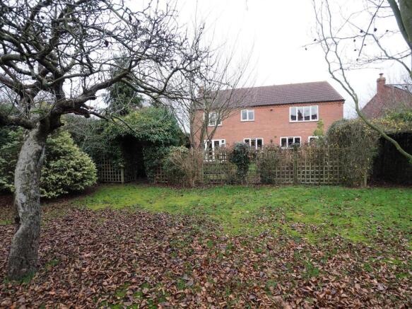 Secluded Rear Garden 374