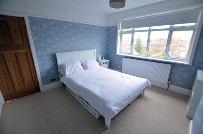 Bedroom 1.jpg