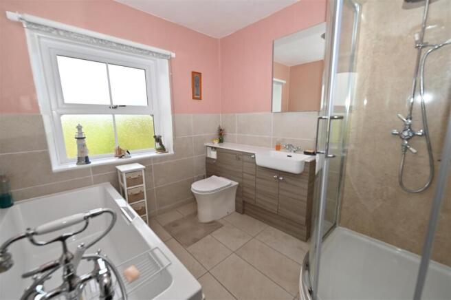 3 bed Semi-Detached for sale Image 11