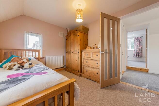BEDROOM 3: