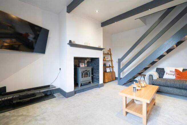 2 bed Terraced for sale Image 8