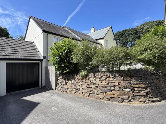 Driveway & Garage