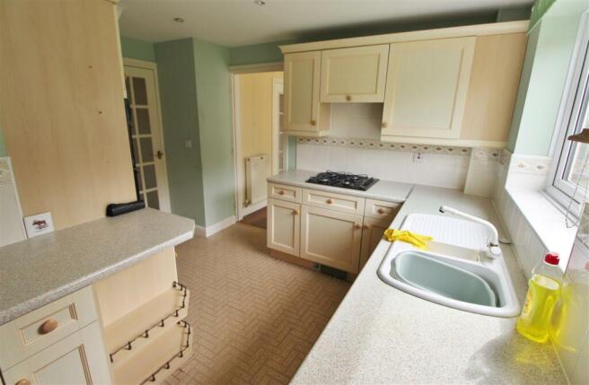 KITCHEN - Further