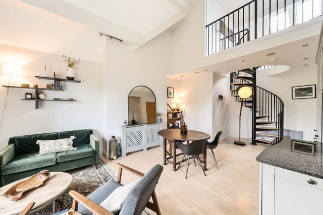 2 bed Apartment for sale Image 7