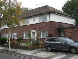 30, Glenhurst Road, North Finchley, London N12 9UB
