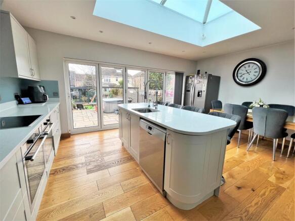 Kitchen breakfast room