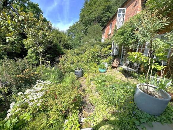 Front Garden.jpg