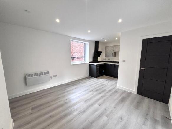 2 bed Flat to rent Image 7