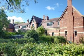 Flat 3, 4, Parkland Terrace, Meanwood, Leeds LS6 4PW