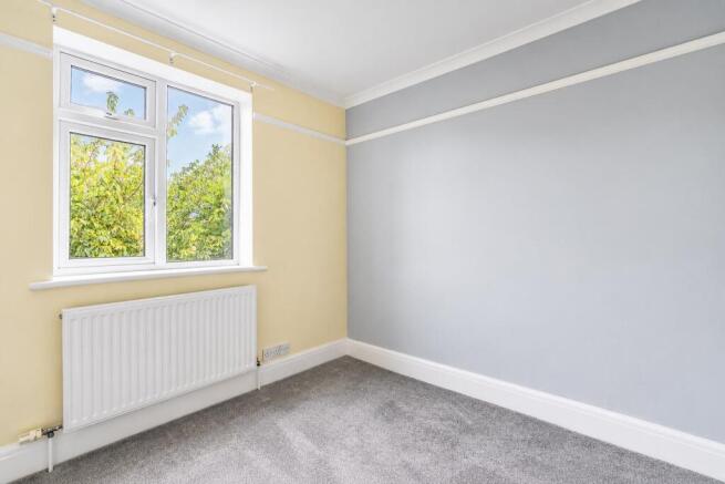 2 bed Semi-Detached to rent Image 11