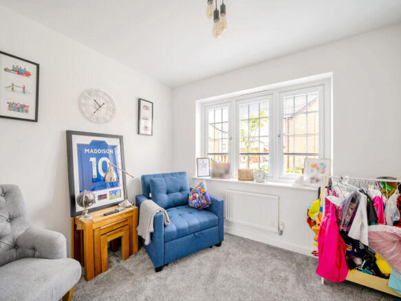 4 bed Detached for sale Image 8