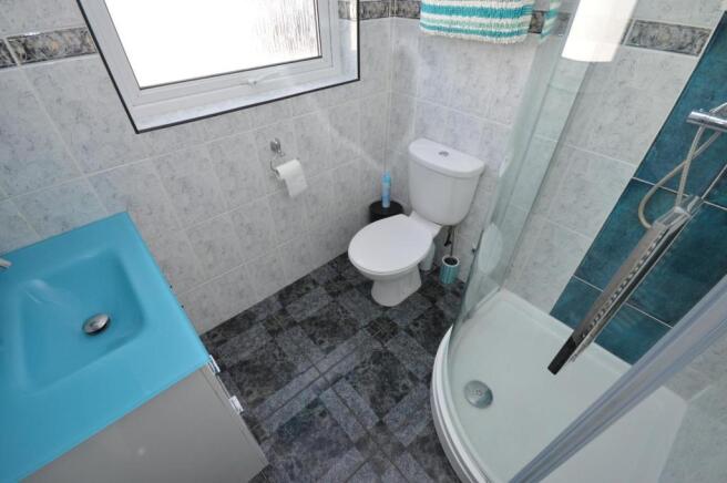 Family Shower Room