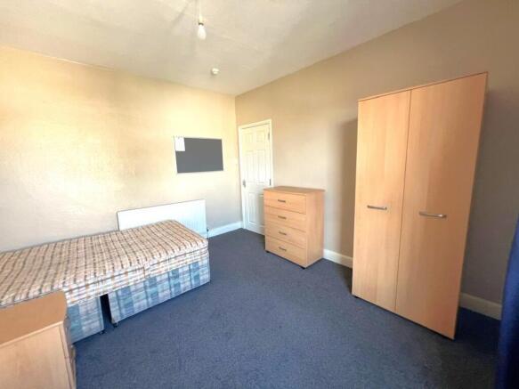 Bedroom 3.jpg