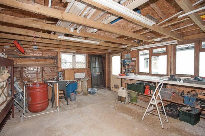 Photo 16