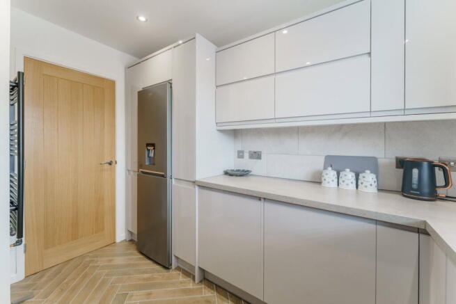 2 bed Semi-Detached Bungalow for sale Image 7