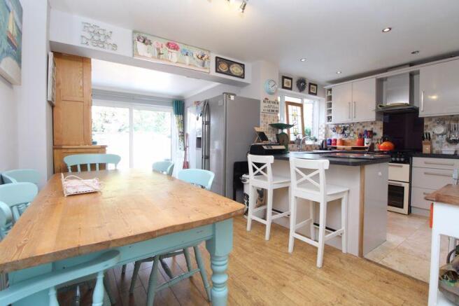 Kitchen/Diner/...
