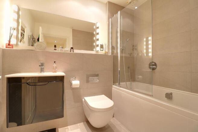 2 bed Flat to rent Image 6