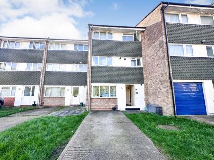 54 Hindhead Gardens, Northolt, Middlesex, UB5 5NF