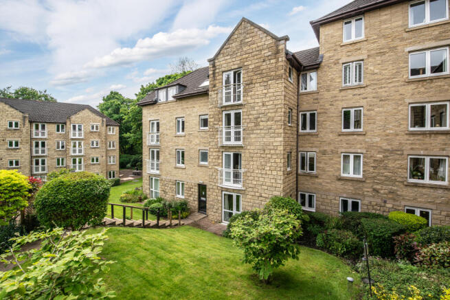 2 bed Apartment for sale Image 5