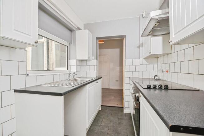 2 bed Terraced for sale Image 4